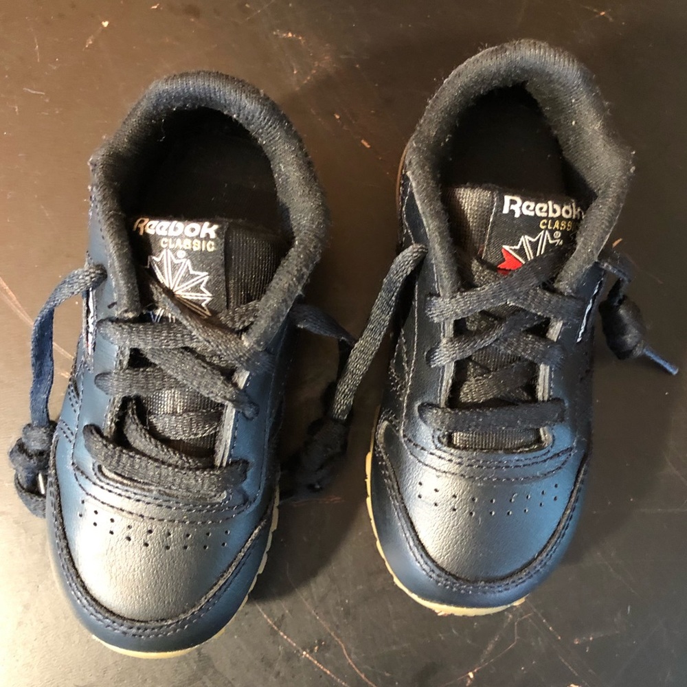 Reebok Classic Black Sneakers size 6